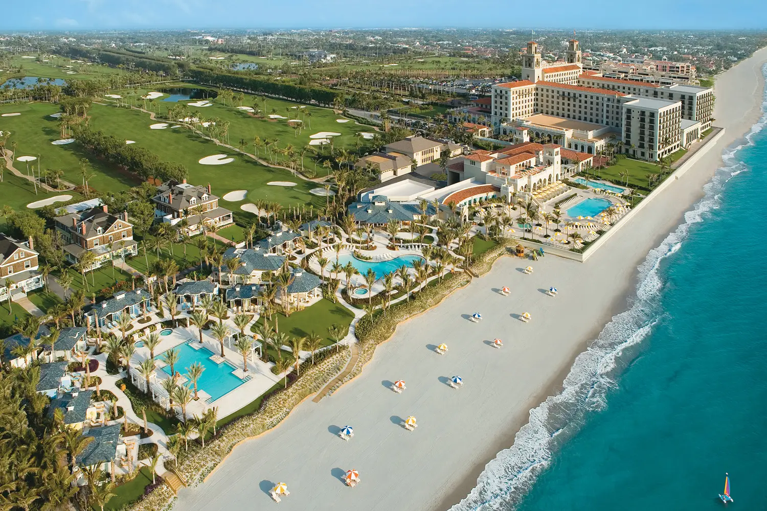 The Breakers Palm Beach mit klassischer Oceanfront-Architektur.